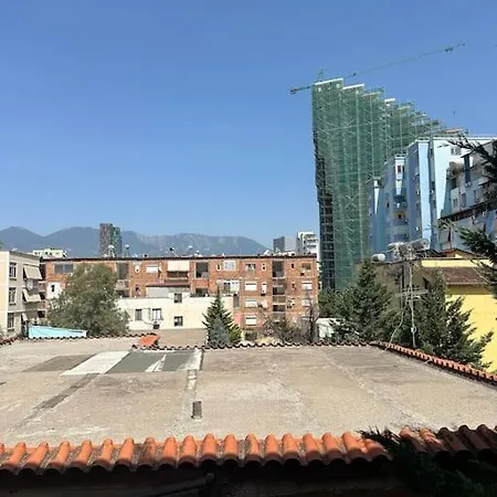 Διαμέρισμα Tirana Home